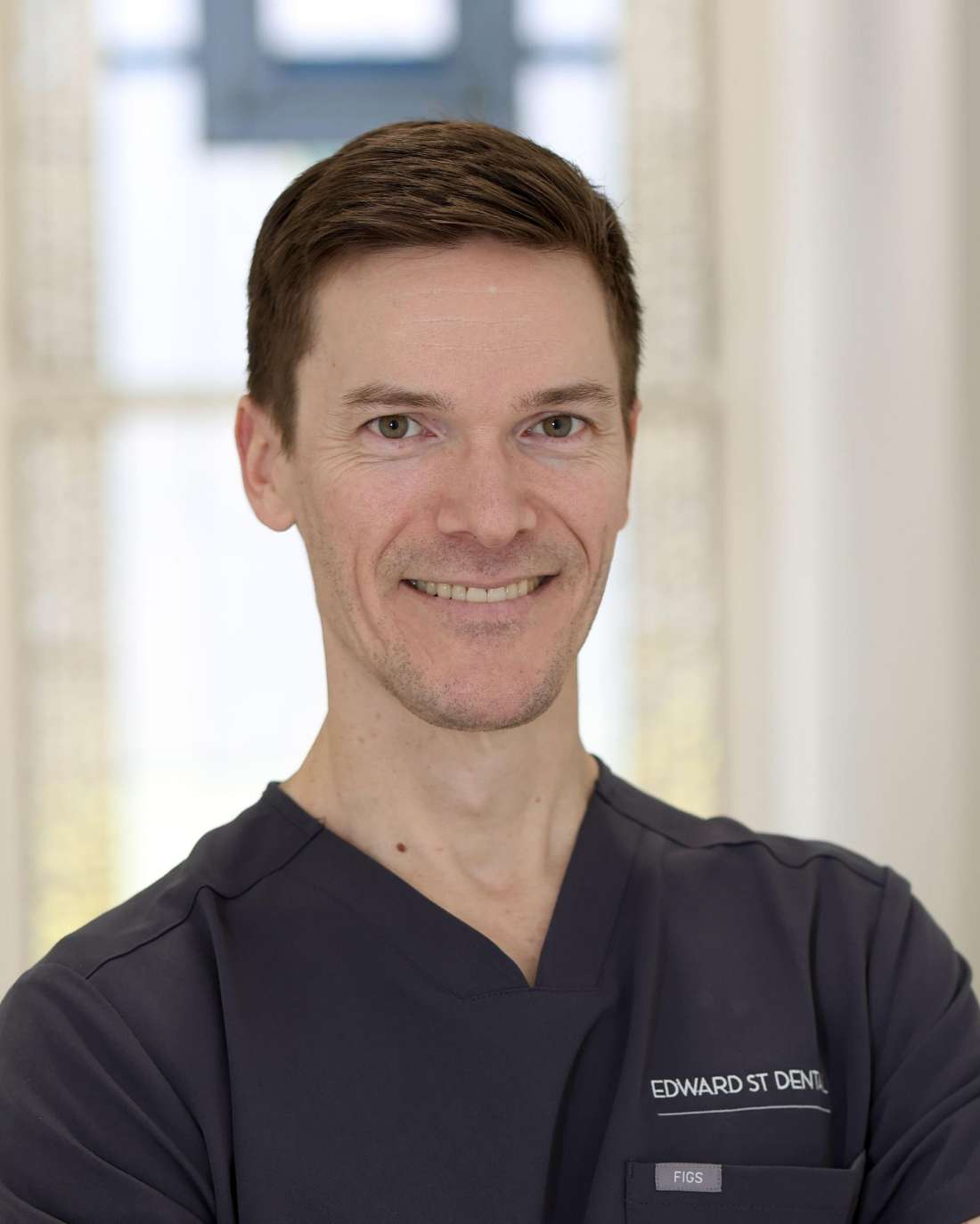 Dr Dan Robbins , BDSc (Hons I) - Dentist