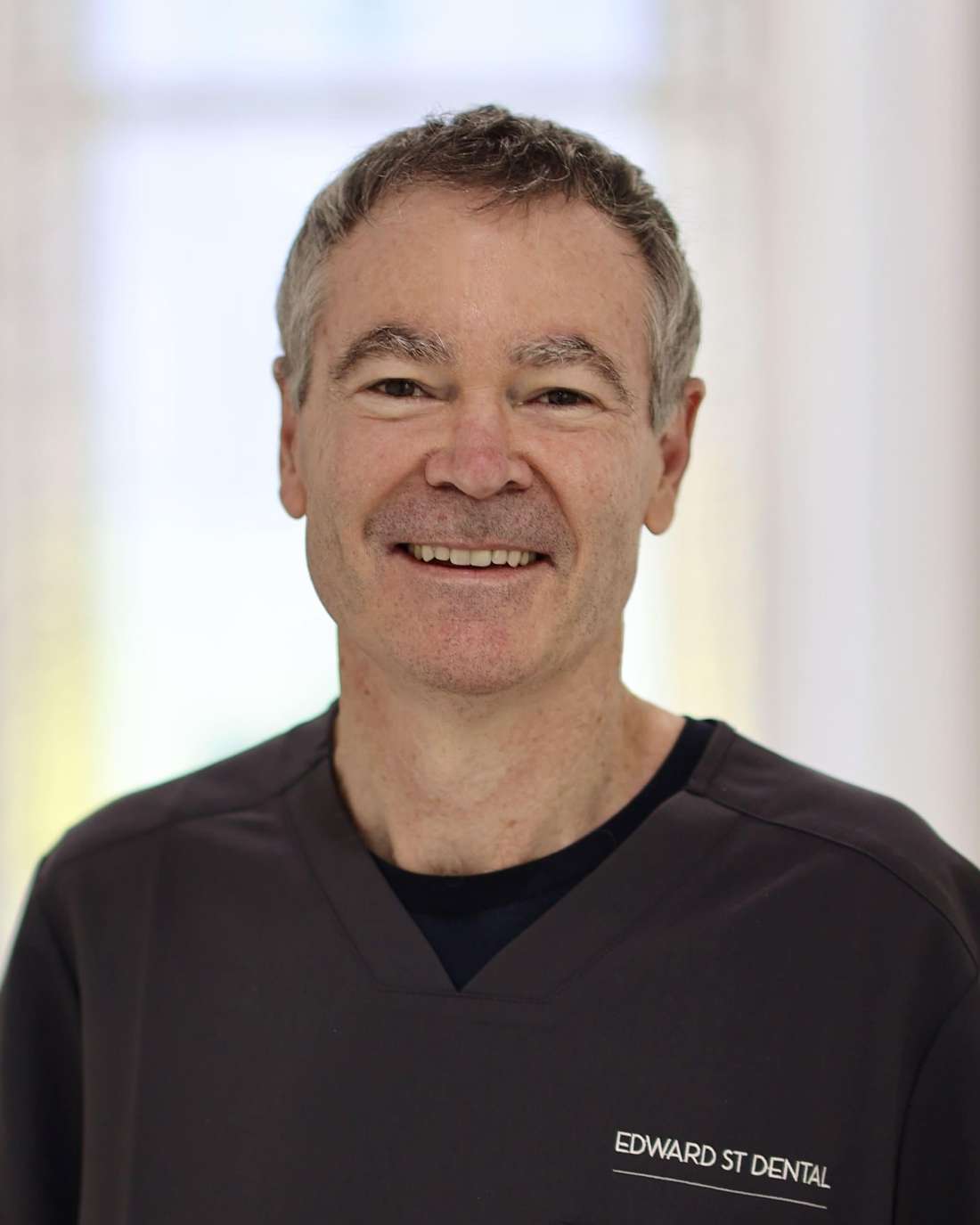 Headshot of Dr Ross Galloway BDS dentist in Brisbane